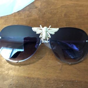 Gucci bee sunglasses